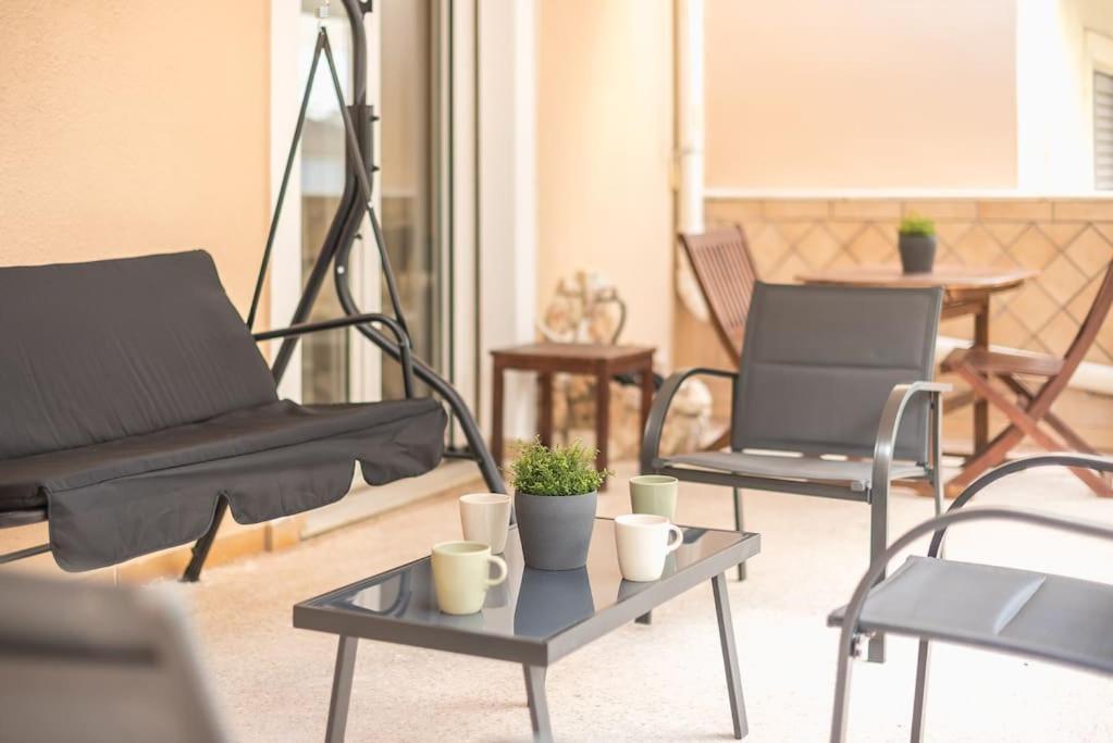 Pegasus Apartment Piræus Eksteriør billede